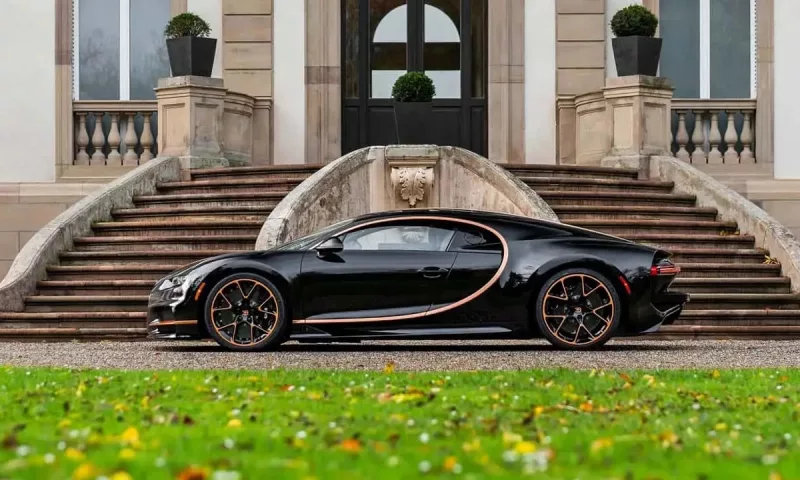 Last Standard Bugatti Chiron Revealed as Production Concludes